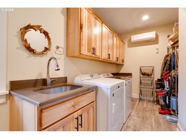 36 LONESOME PINES Dr, Trout Lake, WA 98650