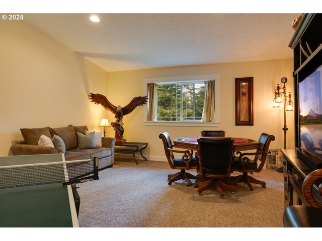 36 LONESOME PINES Dr, Trout Lake, WA 98650