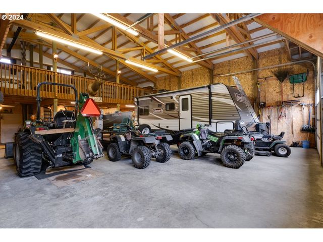 36 LONESOME PINES Dr, Trout Lake, WA 98650