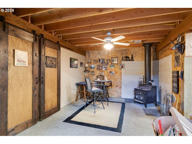 36 LONESOME PINES Dr, Trout Lake, WA 98650