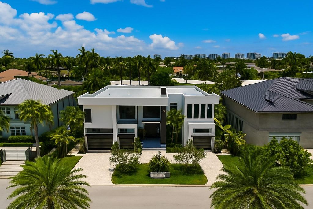 2405 Castilla Isle, Fort Lauderdale, FL 33301