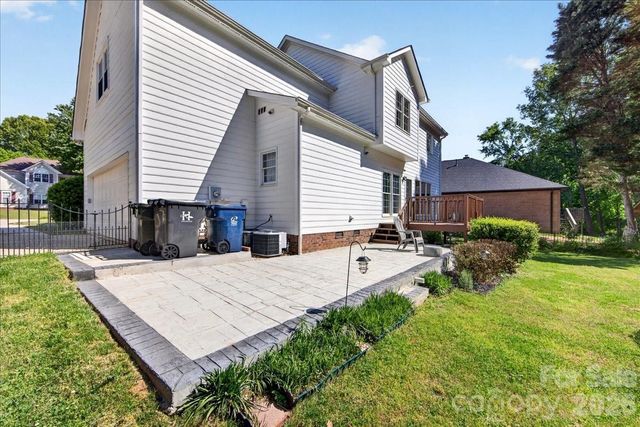 13218 Willow Breeze Lane, Huntersville, NC 28078