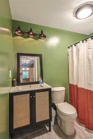 145 Eagle Ridge Lane, Winfield, MO 63389