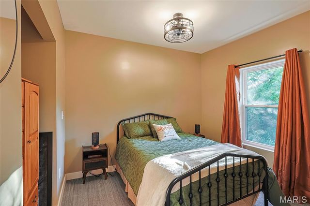 145 Eagle Ridge Lane, Winfield, MO 63389