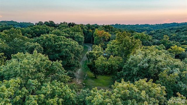 145 Eagle Ridge Lane, Winfield, MO 63389
