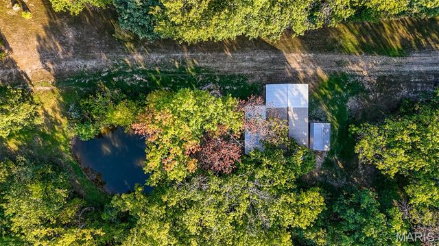 145 Eagle Ridge Lane, Winfield, MO 63389
