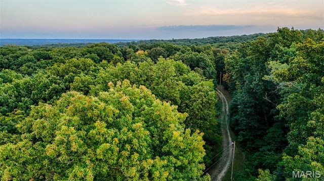 145 Eagle Ridge Lane, Winfield, MO 63389
