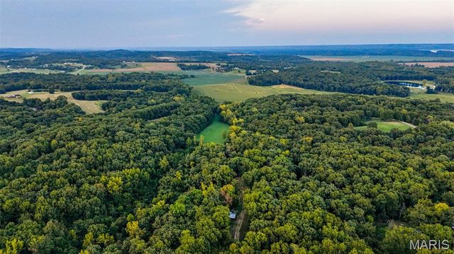 145 Eagle Ridge Lane, Winfield, MO 63389