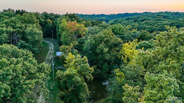 145 Eagle Ridge Lane, Winfield, MO 63389
