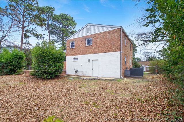 1834 Wendover Drive, Fayetteville, NC 28304