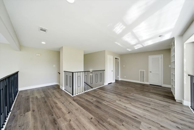 703 Montclair Boulevard, Sugar Land, TX 77478