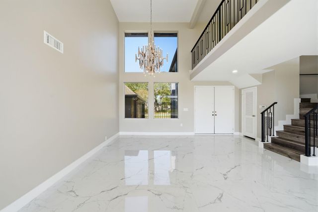 703 Montclair Boulevard, Sugar Land, TX 77478