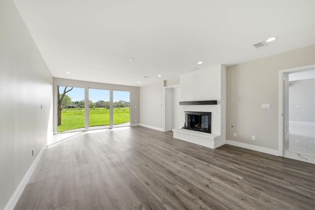 703 Montclair Boulevard, Sugar Land, TX 77478