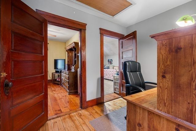 22 Anderson Ave, Worcester, MA 01604