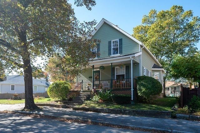 22 Anderson Ave, Worcester, MA 01604