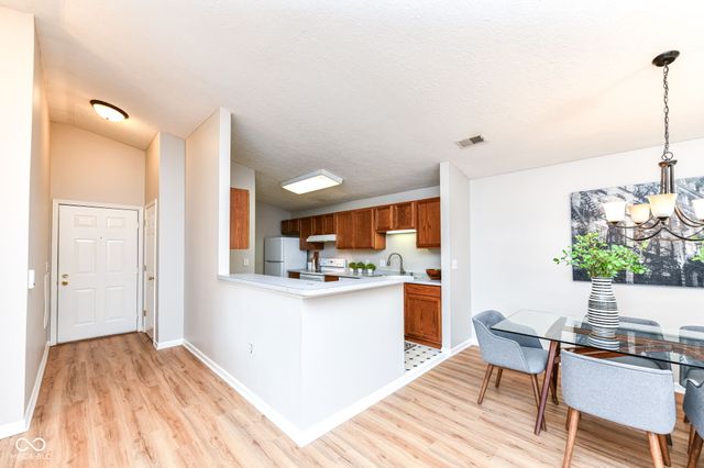 211 Faulkner Court 207, Carmel, IN 46032