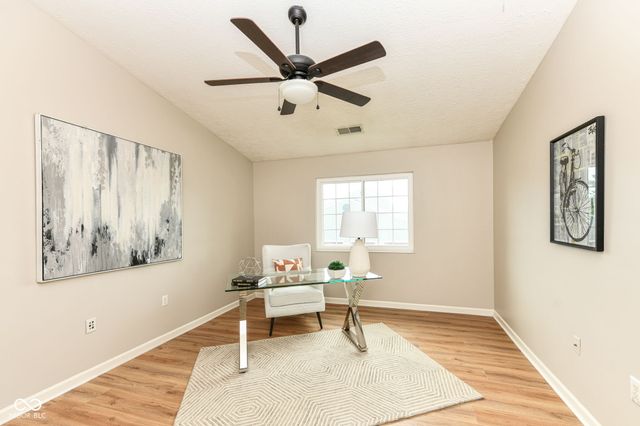 211 Faulkner Court 207, Carmel, IN 46032