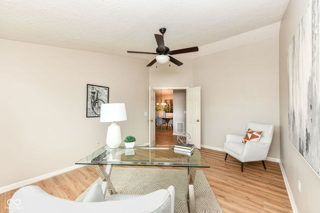 211 Faulkner Court 207, Carmel, IN 46032