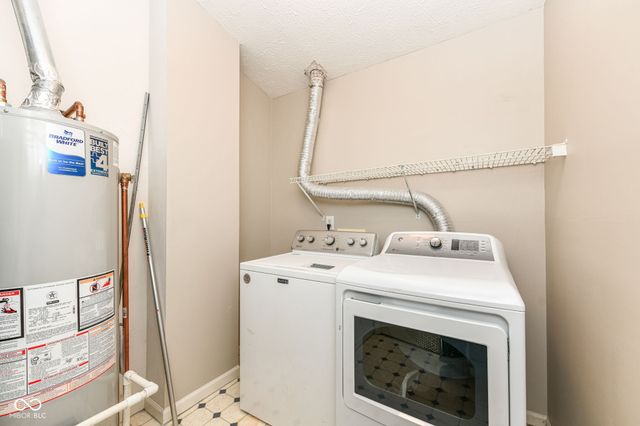 211 Faulkner Court 207, Carmel, IN 46032