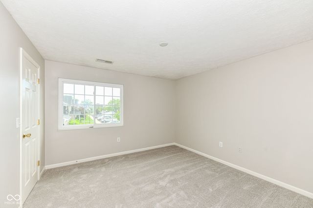 211 Faulkner Court 207, Carmel, IN 46032