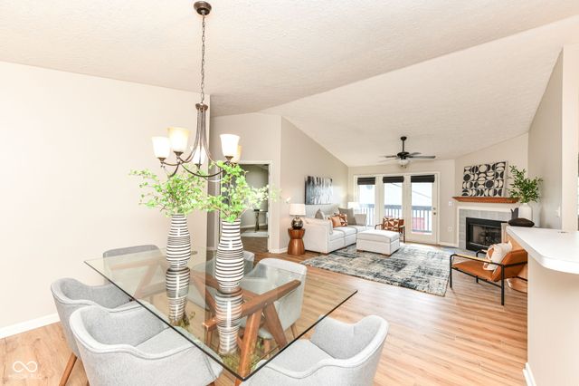 211 Faulkner Court 207, Carmel, IN 46032