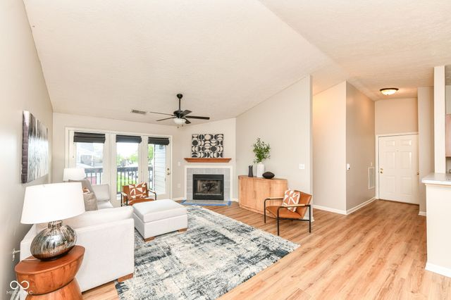 211 Faulkner Court 207, Carmel, IN 46032