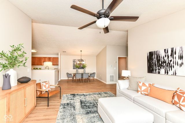 211 Faulkner Court 207, Carmel, IN 46032