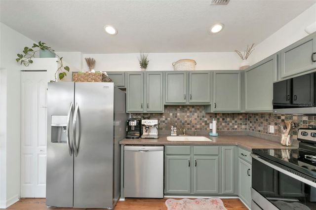 12534 EVINGTON POINT DRIVE, Riverview, FL 33579