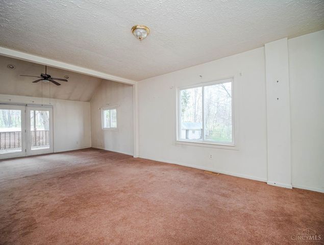 105 Belfast Pike, Hillsboro, OH 45133