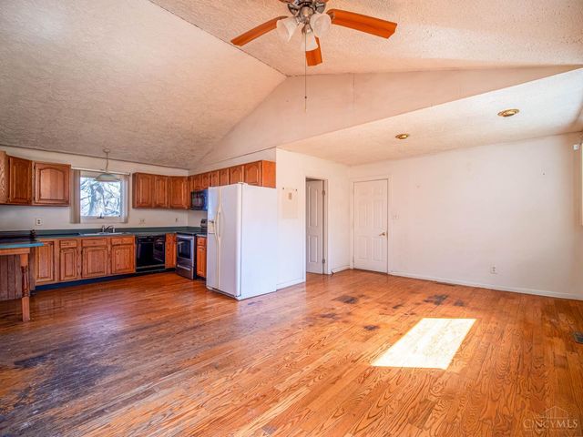 105 Belfast Pike, Hillsboro, OH 45133