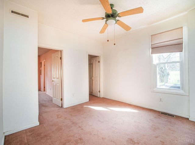 105 Belfast Pike, Hillsboro, OH 45133