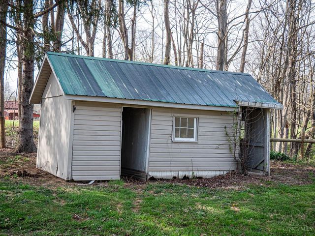 105 Belfast Pike, Hillsboro, OH 45133