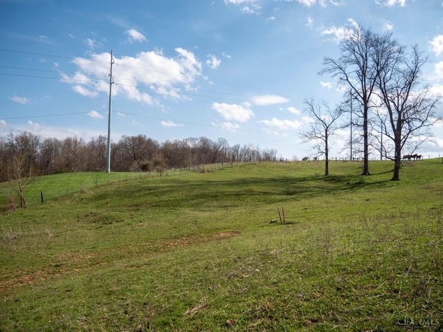 105 Belfast Pike, Hillsboro, OH 45133