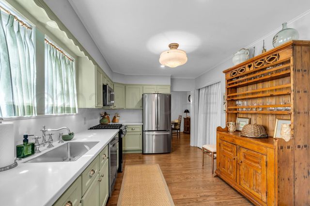 204 Monroe Avenue, Spring Lake, NJ 07762