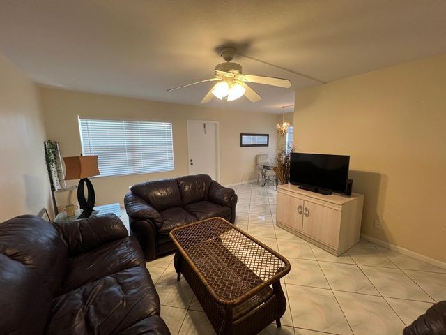 43 Fanshaw, Boca Raton, FL 33434