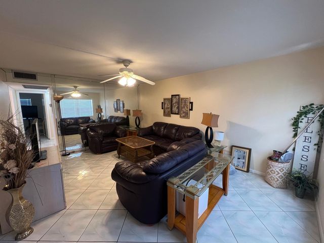 43 Fanshaw, Boca Raton, FL 33434