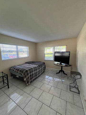 43 Fanshaw, Boca Raton, FL 33434