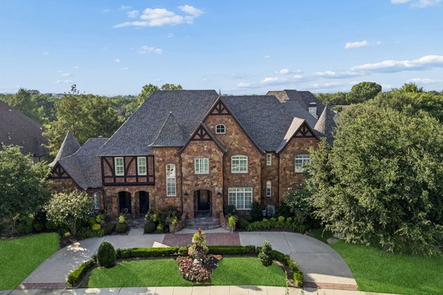 6900 King Charles Court, Colleyville, TX 76034