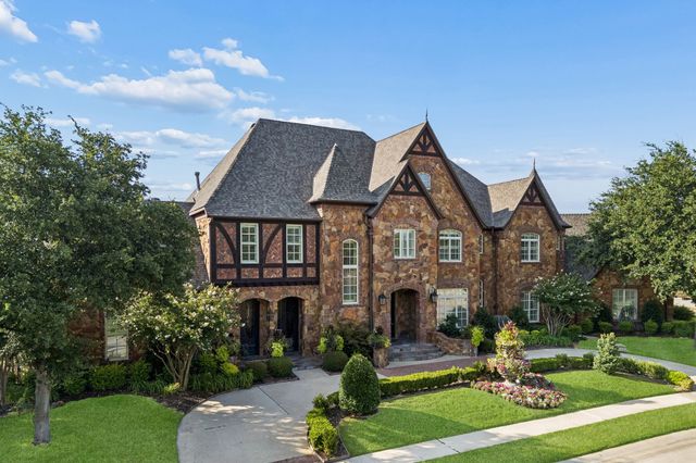 6900 King Charles Court, Colleyville, TX 76034