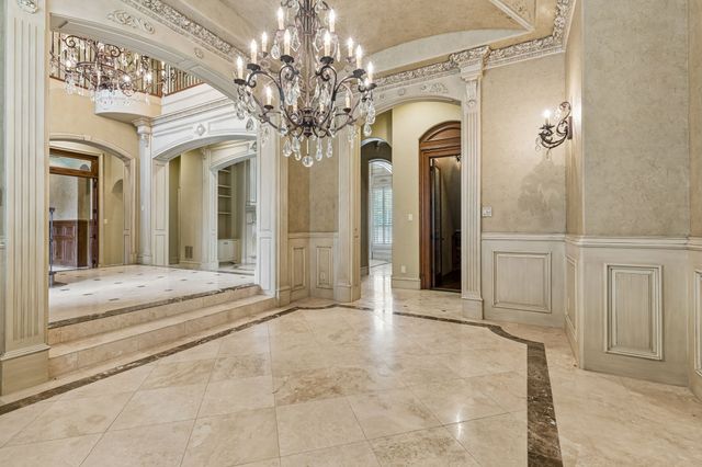 6900 King Charles Court, Colleyville, TX 76034