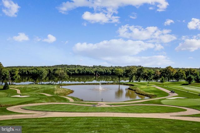 43312 CRYSTAL LAKE ST, Leesburg, VA 20176