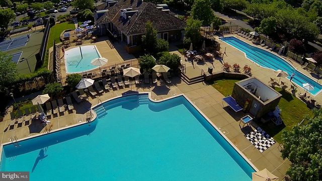 43312 CRYSTAL LAKE ST, Leesburg, VA 20176