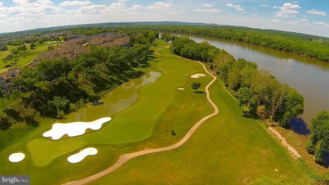 43312 CRYSTAL LAKE ST, Leesburg, VA 20176