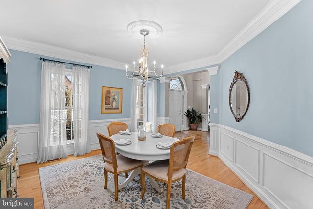 43312 CRYSTAL LAKE ST, Leesburg, VA 20176