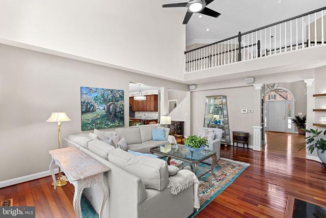 43312 CRYSTAL LAKE ST, Leesburg, VA 20176