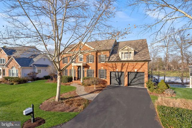 43312 CRYSTAL LAKE ST, Leesburg, VA 20176