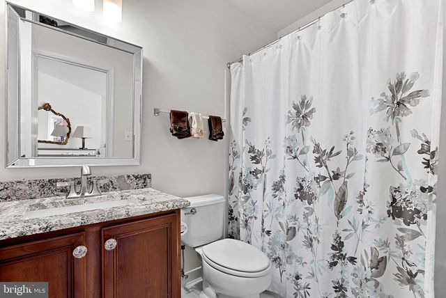 43312 CRYSTAL LAKE ST, Leesburg, VA 20176