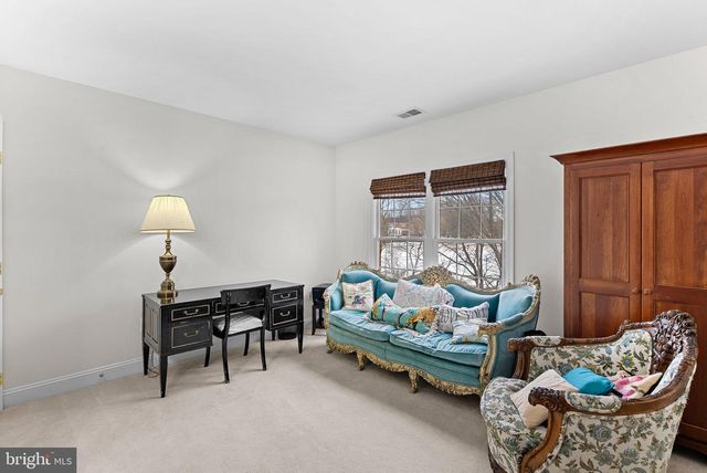 43312 CRYSTAL LAKE ST, Leesburg, VA 20176