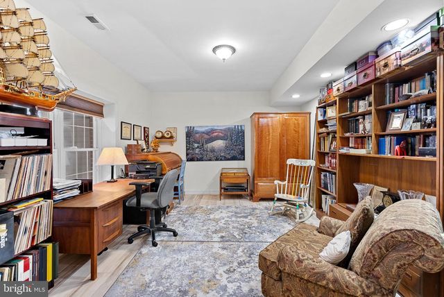 43312 CRYSTAL LAKE ST, Leesburg, VA 20176