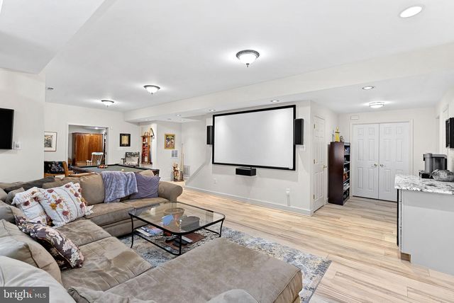 43312 CRYSTAL LAKE ST, Leesburg, VA 20176